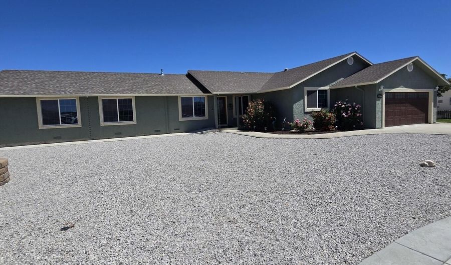 670 Hunter Park Way, Fallon, NV 89406 - 4 Beds, 3 Bath
