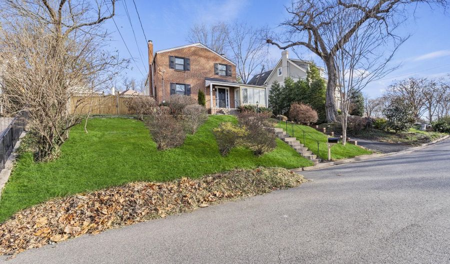 2551 23RD Rd N, Arlington, VA 22207 - 4 Beds, 3 Bath