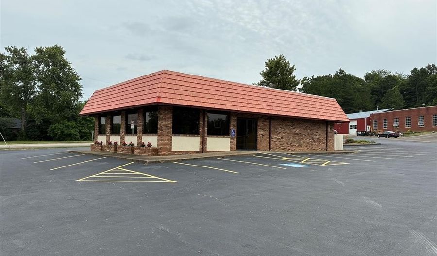104 Pine St, Arcadia, MO 63621 - 0 Beds, 0 Bath