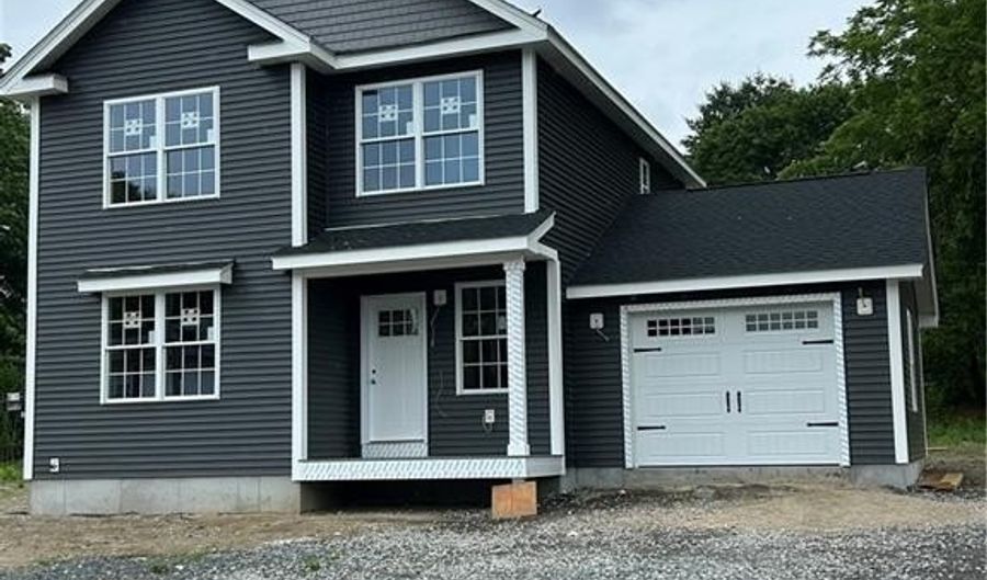 333 East St, Cranston, RI 02920 - 3 Beds, 3 Bath