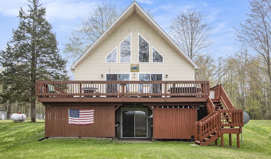 3133 Minkler Lake Rd, Allegan, MI 49010 - 3 Beds, 3 Bath