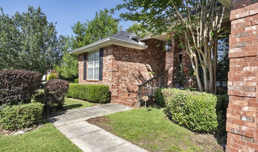 15069 Greenwell Cir, Biloxi, MS 39532 - 4 Beds, 2 Bath