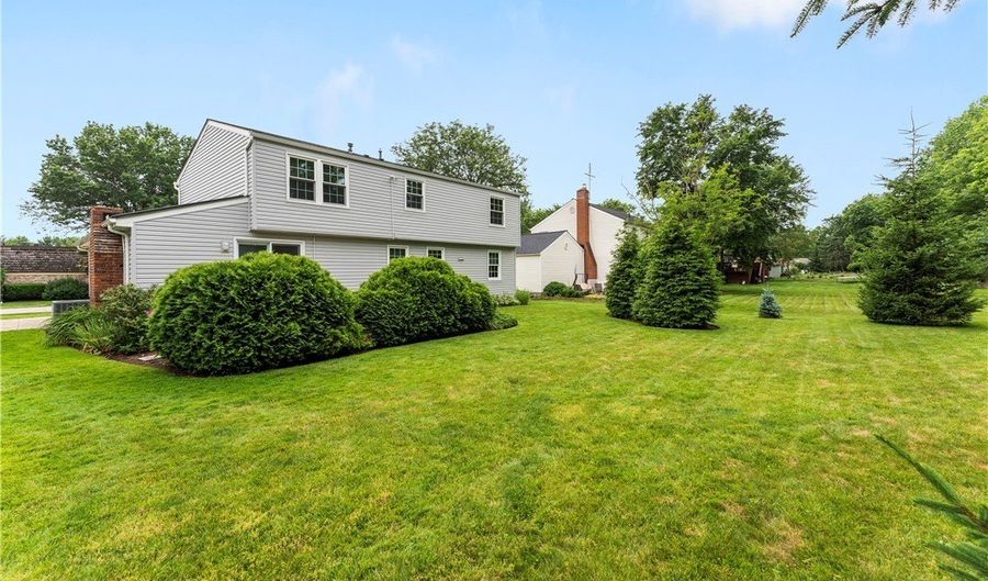 3827 Nautilus Trl, Aurora, OH 44202 - 4 Beds, 3 Bath