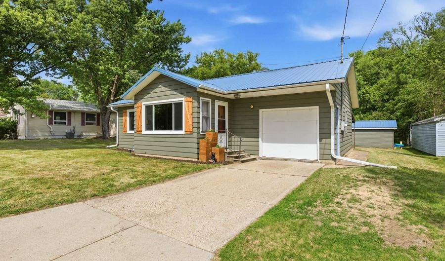 5209 S County Road D, Afton, WI 53501 - 2 Beds, 1 Bath