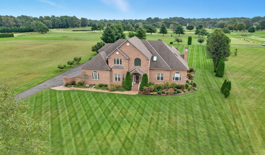 328 RAVEN Cir, Camden Wyoming, DE 19934 - 5 Beds, 6 Bath