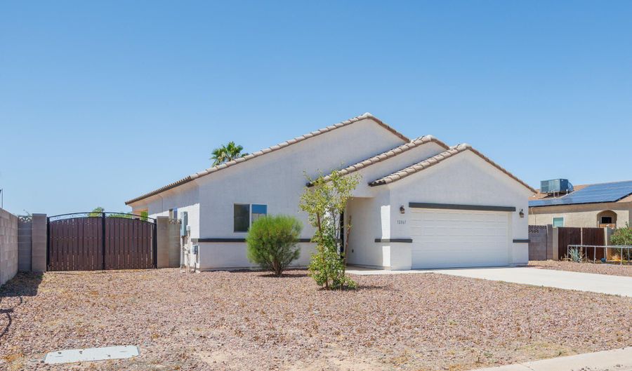 12067 W LOBO Dr, Arizona City, AZ 85123 - 3 Beds, 2 Bath