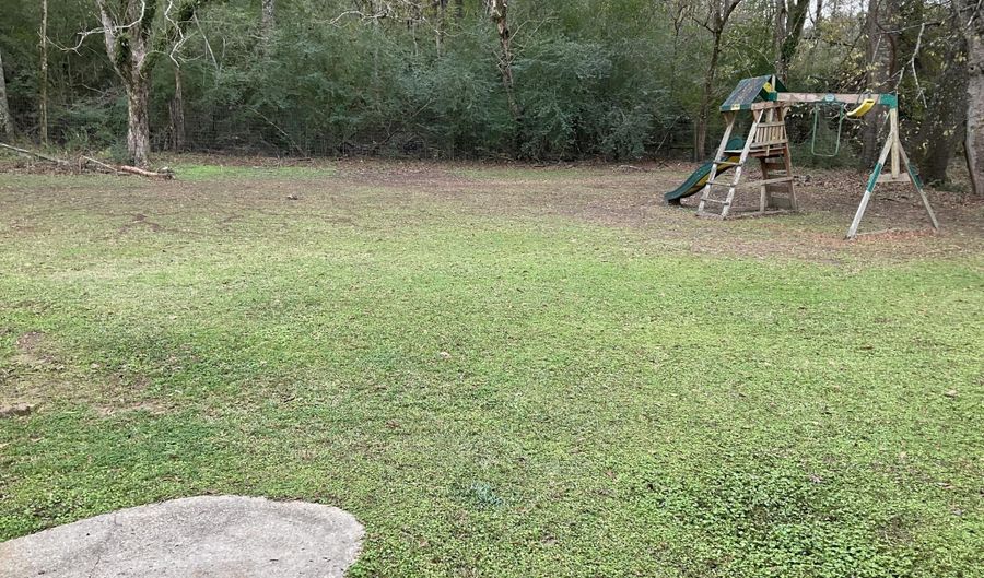 372 E Madison St, Bolton, MS 39041 - 3 Beds, 2 Bath