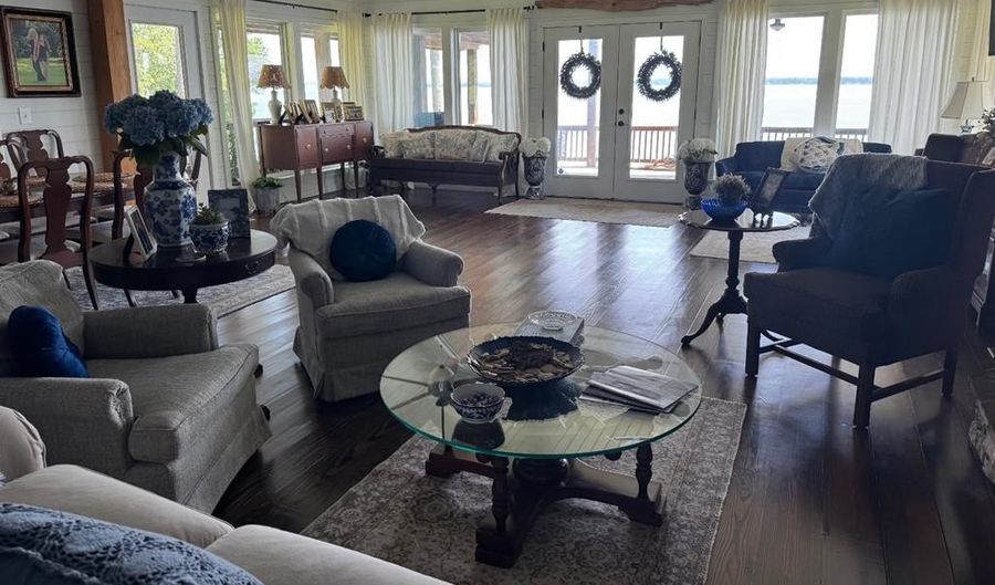 233 ENGLEWOOD Dr, Abbeville, AL 36310 - 5 Beds, 3 Bath