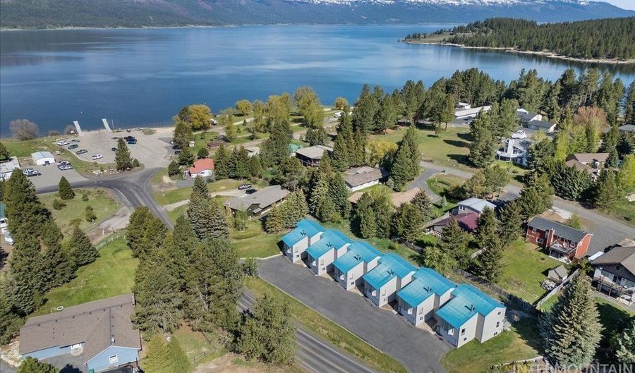 502 Lake Cascade Pkwy 6, Cascade, ID 83611 - 5 Beds, 4 Bath