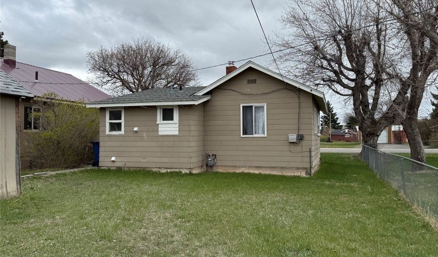 212 W 5th Ave, Big Timber, MT 59011 - 1 Beds, 1 Bath