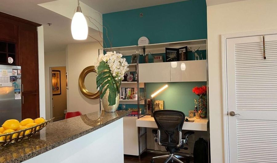 270 17th ST NW 1908, Atlanta, GA 30363 - 1 Beds, 2 Bath