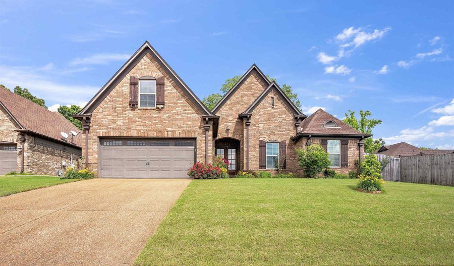 3294 RICHLAND Crk, Bartlett, TN 38133 - 5 Beds, 3 Bath