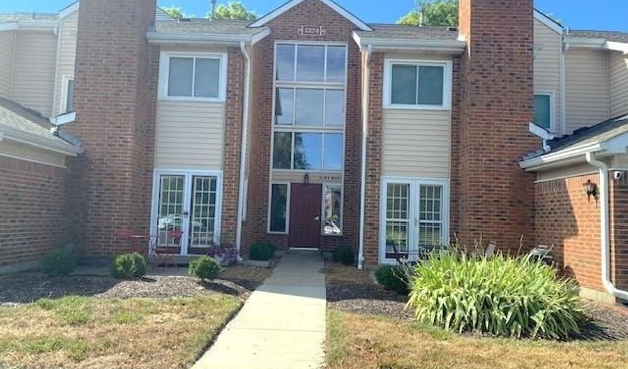 1324 Holgate Dr G2, Ballwin, MO 63021 - 2 Beds, 2 Bath