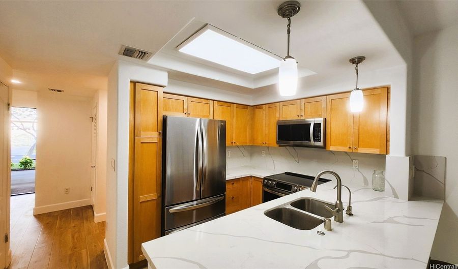 92-1516 Aliinui Dr 1704, Kapolei, HI 96707 - 2 Beds, 3 Bath