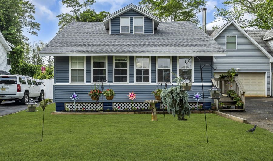 614 Bay Blvd, Bayville, NJ 08721 - 3 Beds, 2 Bath