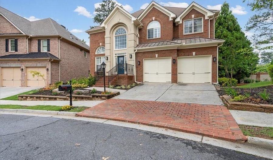 350 Wembley Cir, Atlanta, GA 30328 - 5 Beds, 6 Bath