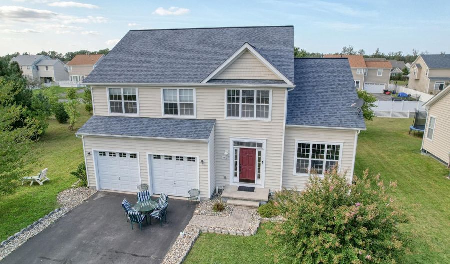 106 PONDS EDGE Ct, Felton, DE 19943 - 4 Beds, 4 Bath