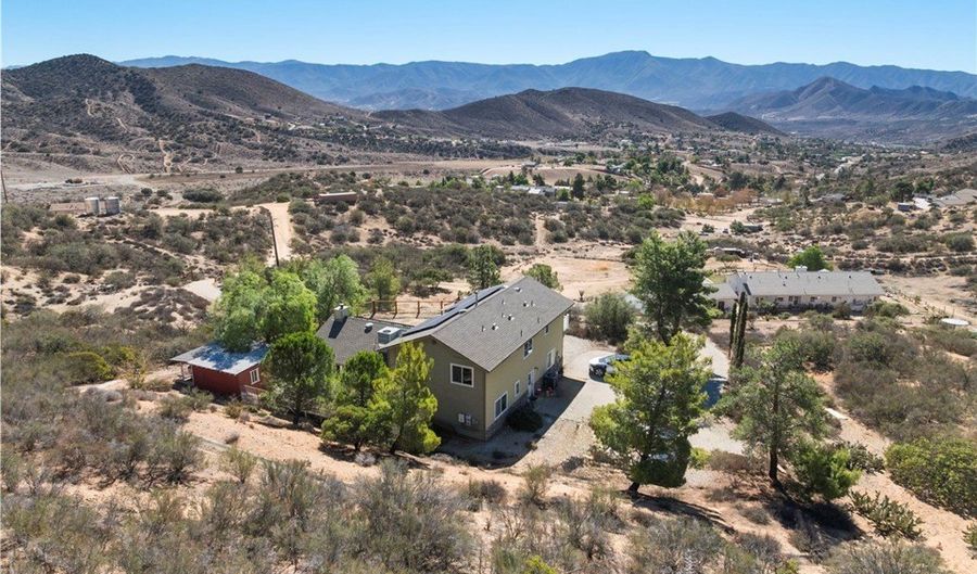 35607 Red Rover Mine, Acton, CA 93510 - 5 Beds, 3 Bath