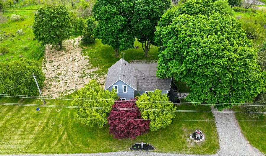 3540 S 275 E, Angola, IN 46703 - 3 Beds, 1 Bath