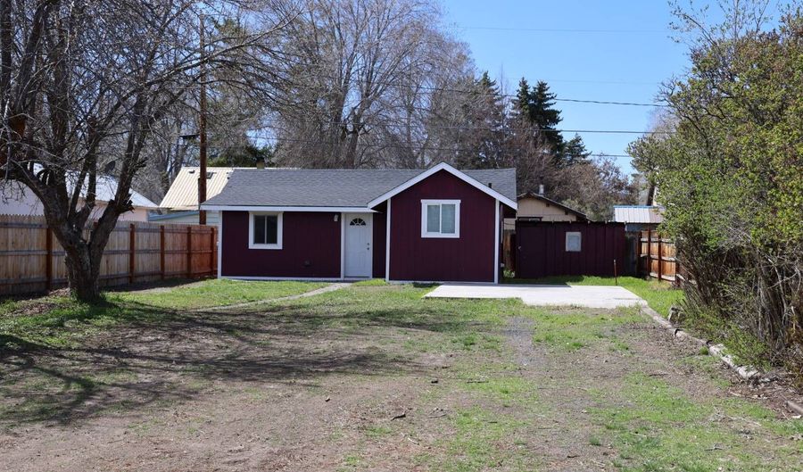 172 S Fairview Ave, Burns, OR 97720 - 2 Beds, 1 Bath