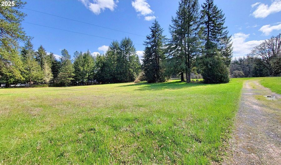 E HUNTER RD 400E, Veneta, OR 97487 - 0 Beds, 0 Bath