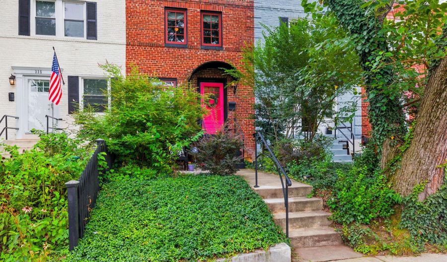 333 MOUNT VERNON Ave, Alexandria, VA 22301 - 2 Beds, 1 Bath