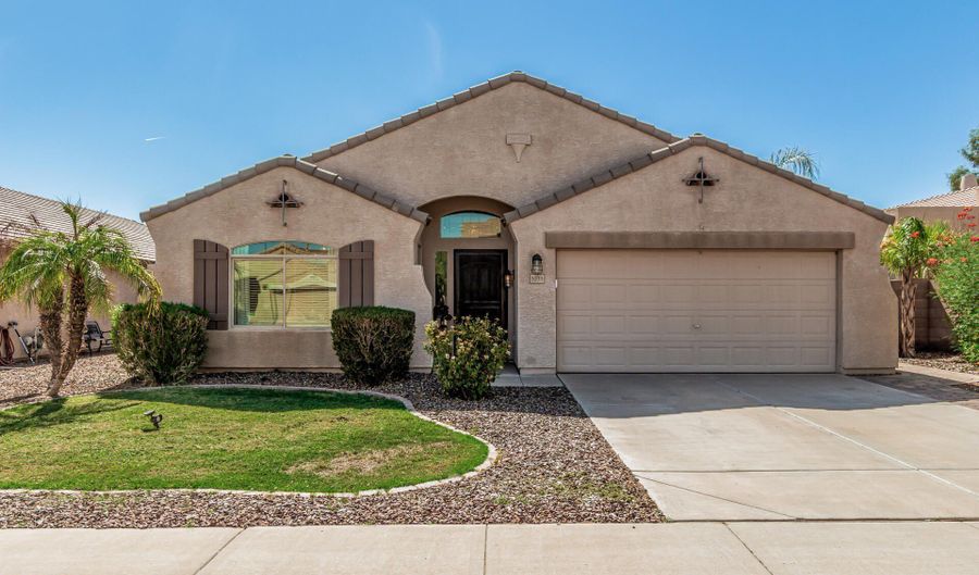 3031 E COLONIAL Pl, Chandler, AZ 85249 - 3 Beds, 2 Bath