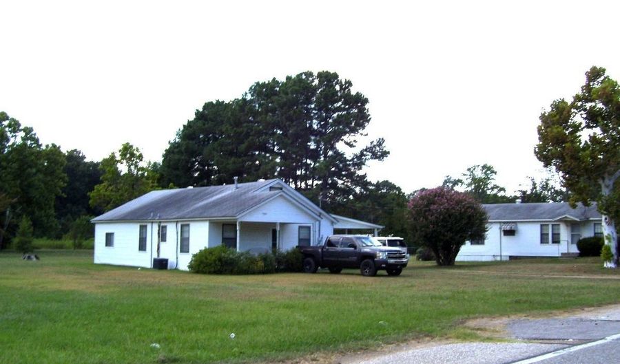 671 WESTSIDE Dr, Ashdown, AR 71822 - 3 Beds, 2 Bath