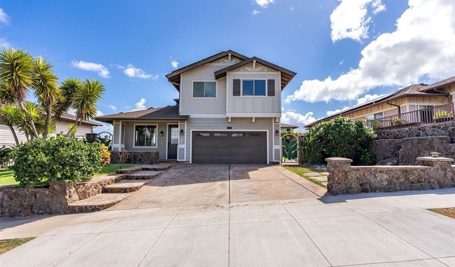 92-698 Welo St, Kapolei, HI 96707 - 5 Beds, 3 Bath