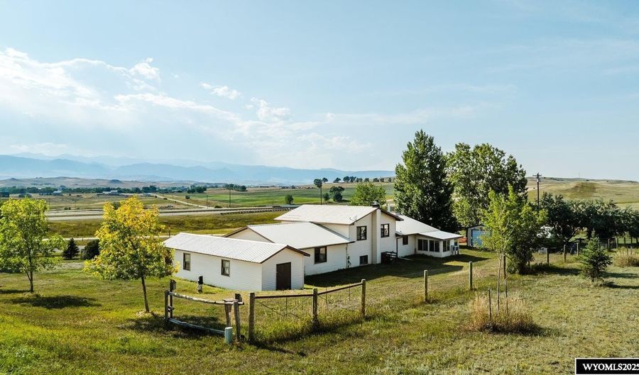 45 Camino Vista Montana Dr, Buffalo, WY 82834 - 3 Beds, 3 Bath