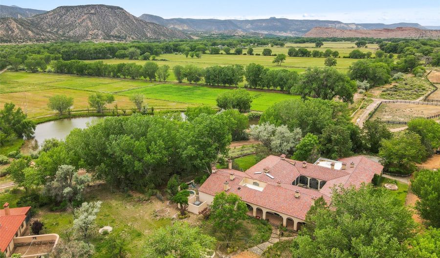 245 County Road 155, Abiquiu, NM 87510 - 10 Beds, 18 Bath