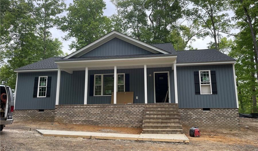 2713 Mitchells Mill Rd, Aylett, VA 23009 - 3 Beds, 2 Bath