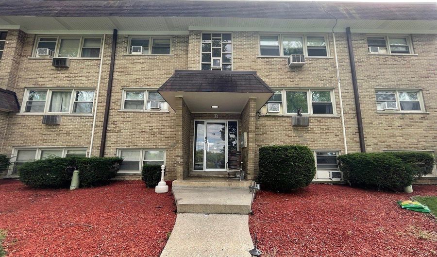 215 E Oak St, Addison, IL 60101 - 27 Beds, 0 Bath