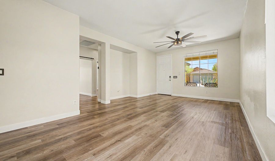 2618 W WAYNE Ln, Anthem, AZ 85086 - 3 Beds, 2 Bath