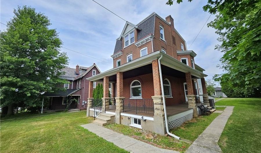 1977 S 5th St 2-3, Allentown, PA 18103 - 2 Beds, 2 Bath
