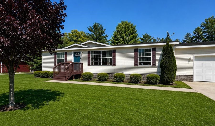 240 N Juneau St, Adams, WI 53910 - 3 Beds, 2 Bath