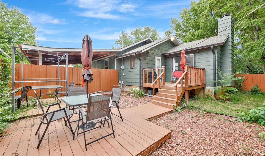 317 High St, Augusta, KS 67010 - 2 Beds, 1 Bath