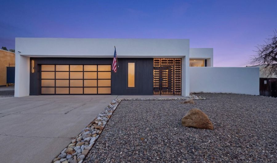8804 Natalie Ave NE, Albuquerque, NM 87111 - 4 Beds, 3 Bath