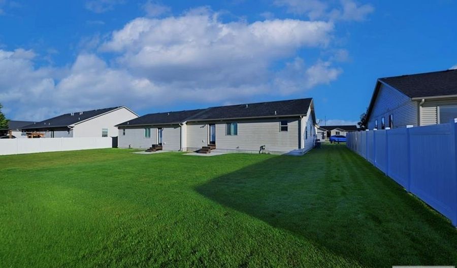 4261 Liberty Dr, Ammon, ID 83406 - 3 Beds, 2 Bath