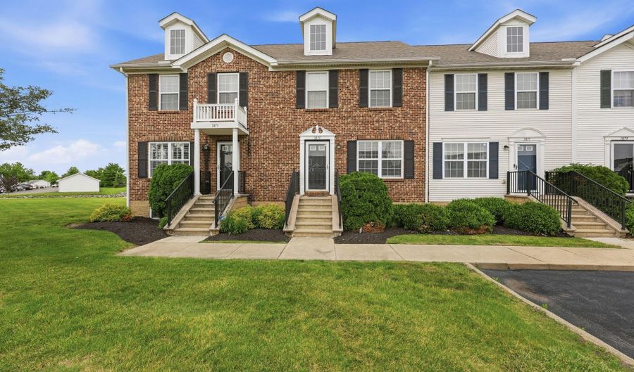 1075 Shady Lake Dr, Columbus, OH 43228 - 2 Beds, 3 Bath