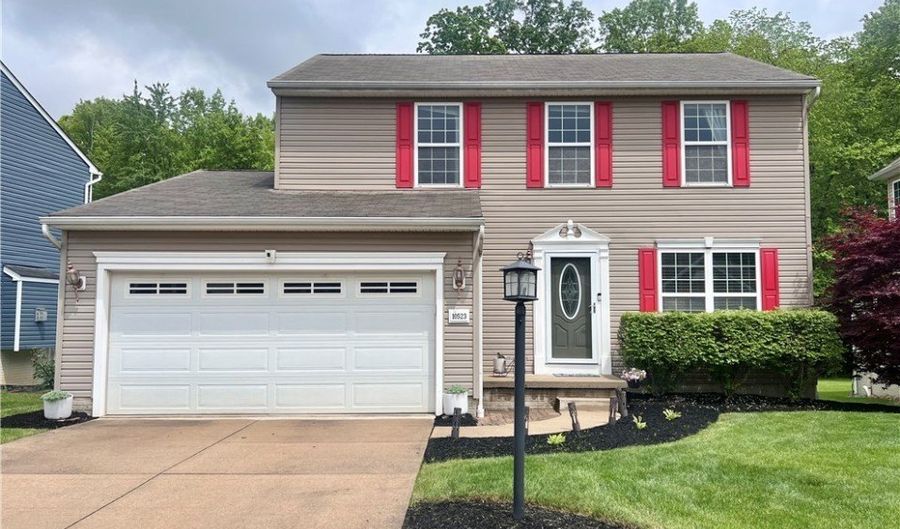 10523 Herrington Dr, Aurora, OH 44202 - 3 Beds, 4 Bath
