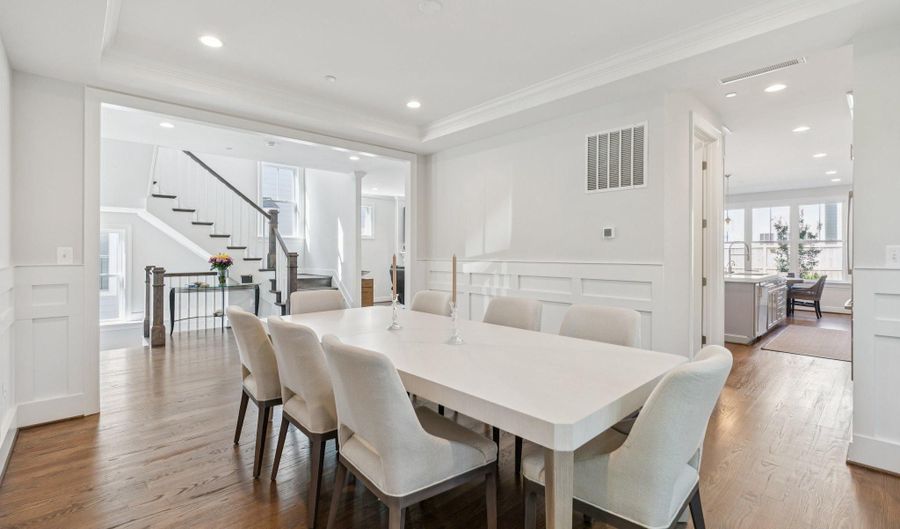10010 FLEMING Ave, Bethesda, MD 20814 - 5 Beds, 5 Bath