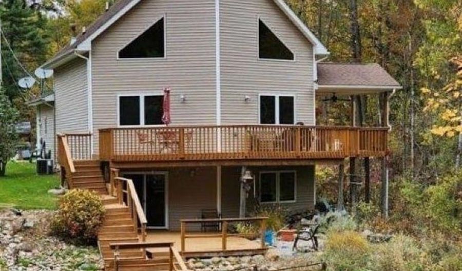 1724 Middle Pt, Alger, MI 48610 - 2 Beds, 3 Bath
