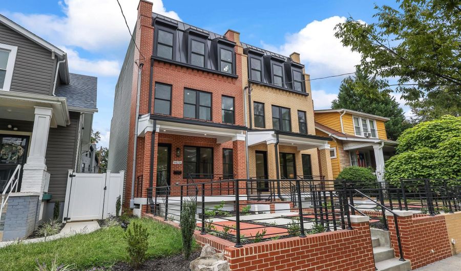 4411 5 ILLINOIS Ave NW, Washington, DC 20011 - 5 Beds, 6 Bath