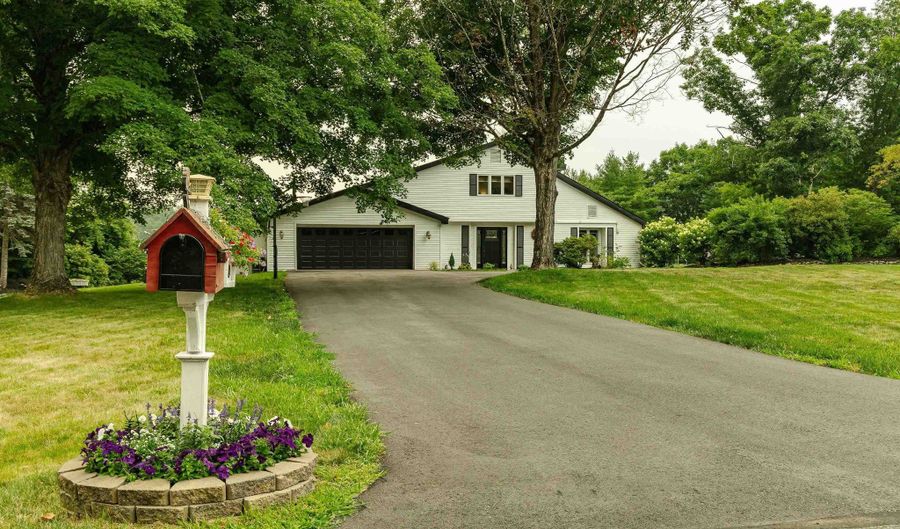 219 Hillcrest Ter, Brattleboro, VT 05301 - 3 Beds, 3 Bath
