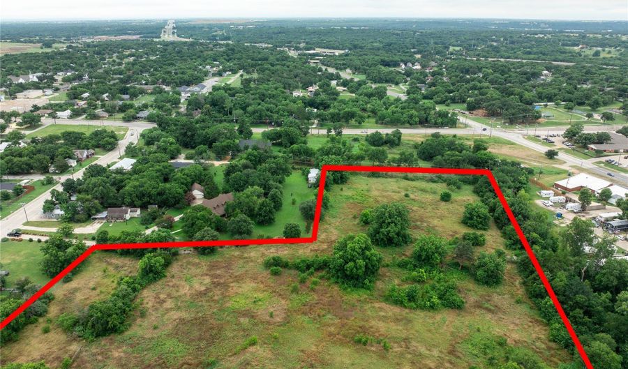 215 N Cummings Dr, Alvarado, TX 76009 - 0 Beds, 0 Bath