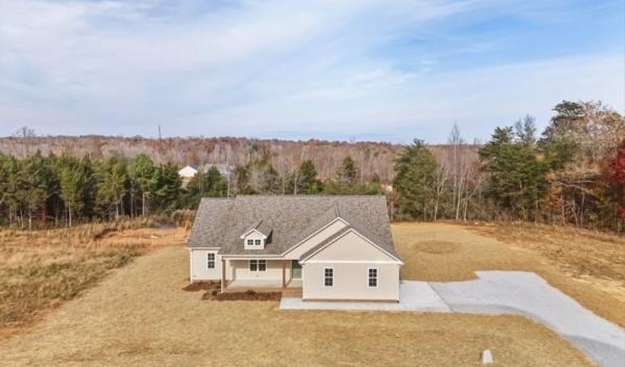 3161 Fox Glow Trl, Asheboro, NC 27205 - 3 Beds, 2 Bath