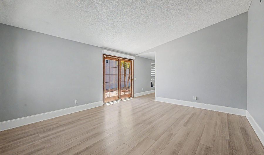 1835 W EL MONTE Pl, Chandler, AZ 85224 - 2 Beds, 1 Bath