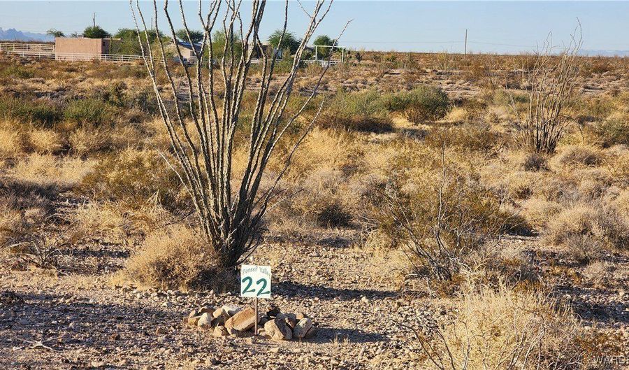 W Wilshire Road lot 22, Yucca, AZ 86438 - 0 Beds, 0 Bath