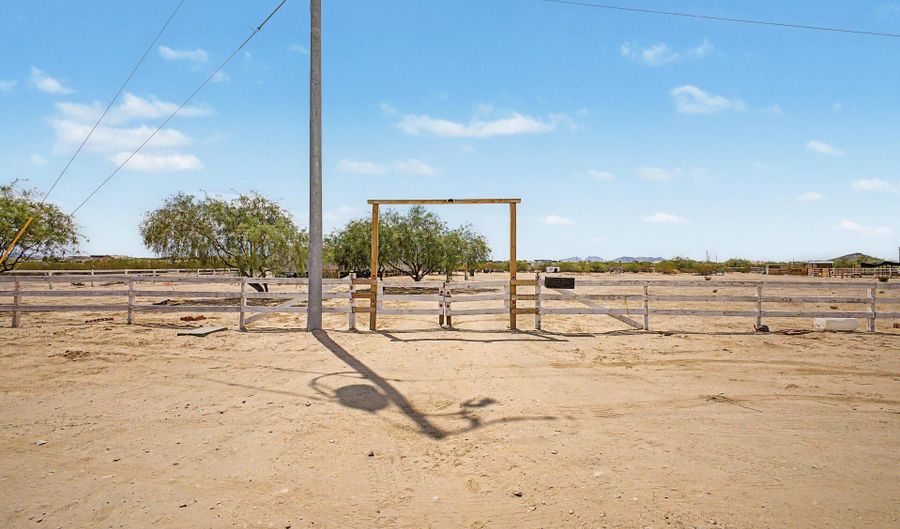 9808 S 349TH Ave, Arlington, AZ 85322 - 3 Beds, 2 Bath
